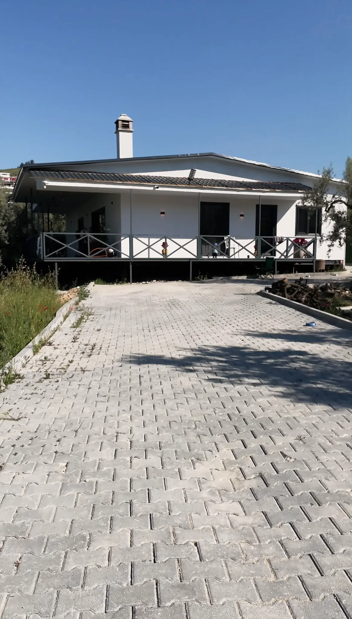 Çelik konstrüksiyon ev · veranda